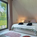Uroczysko Nad Pilicą Sauna&balia Dom wakacyjny *